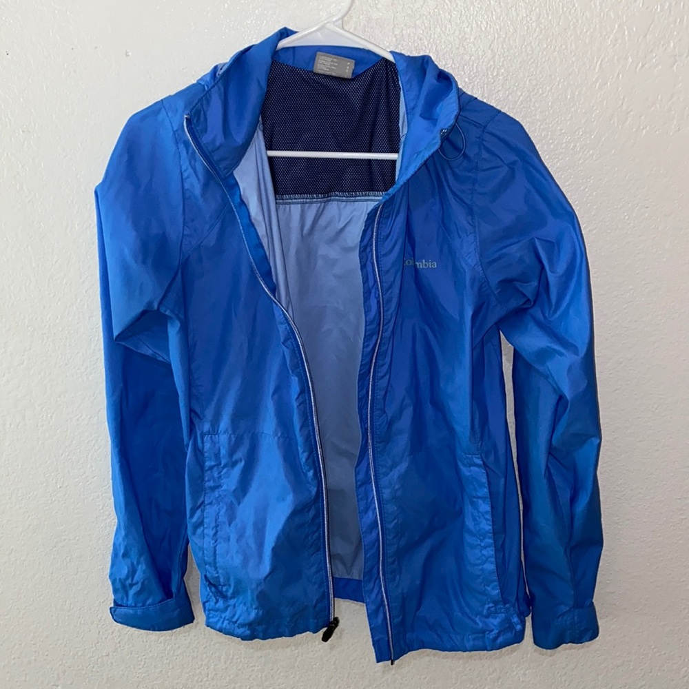 Women’s Columbia Rain Jacket!